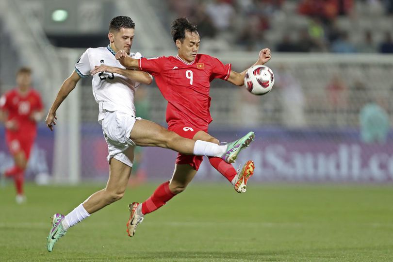 Menghitung Peluang Justin Hubner Debut di Premier League, Main Lawan Liverpool atau Man City?