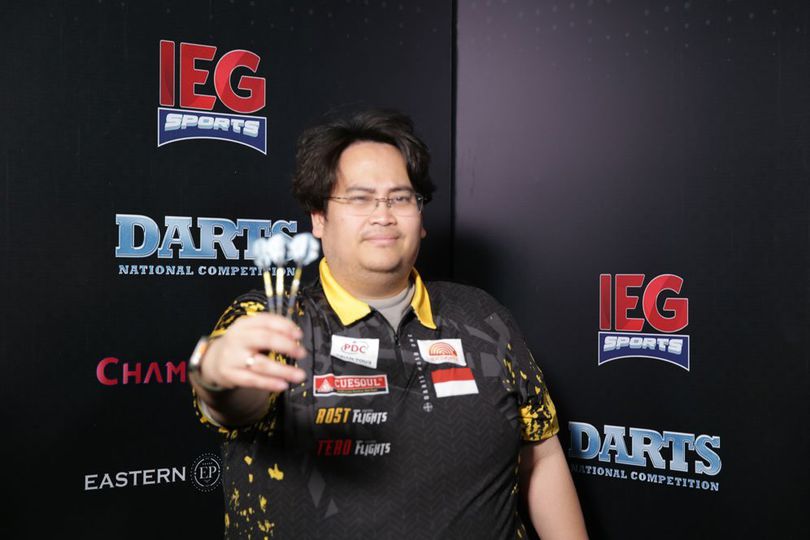 Andersen Tjoeng 'Flying Fridge' Refree Darts National Competition Series 01