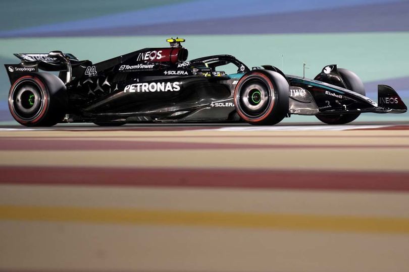 Lewis Hamilton-George Russell Pimpin FP2 Formula 1 GP Bahrain 2024