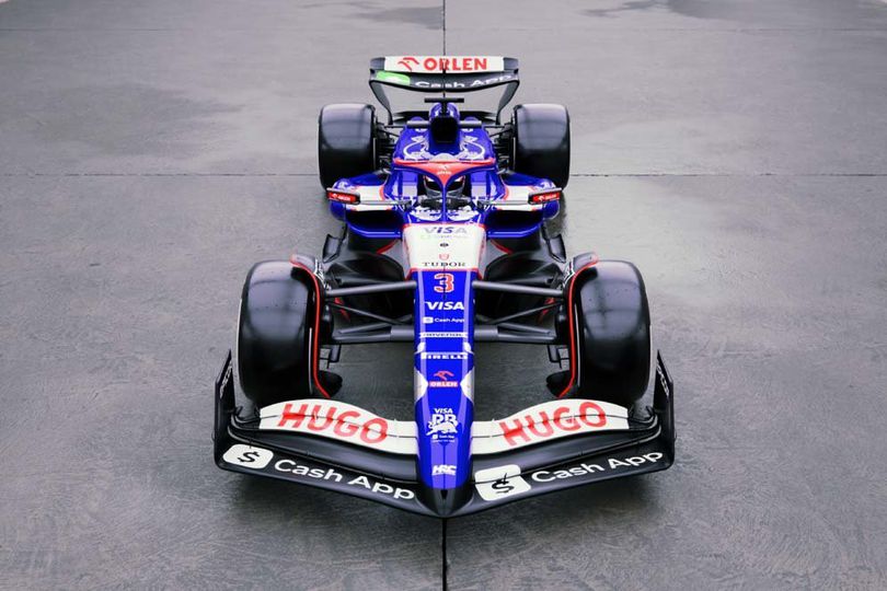 Foto: Nostalgia Corak Lama Toro Rosso, Visa Cash App RB Pamer Mobil Baru di Formula 1 2024