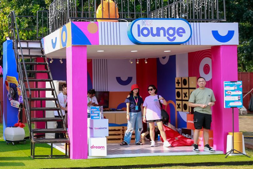Potret Keseruan Suasana #ChilldiKLYLounge KLBB Festival 2024 Potret Keseruan Suasana #ChilldiKLYLounge KLBB Festival 2024
