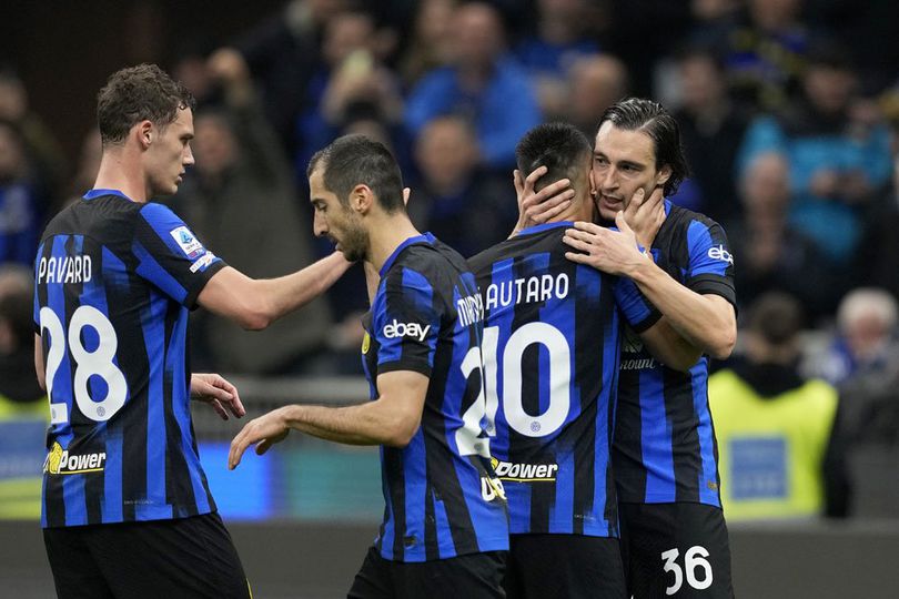 Inter Cuma Seri Lawan Napoli, Wajar sih Abis 600 Kemenangan, Tapi Wasitnya Nyebelin Inter Cuma Seri Lawan Napoli, Wajar sih Abis 600 Kemenangan, Tapi Wasitnya Nyebelin