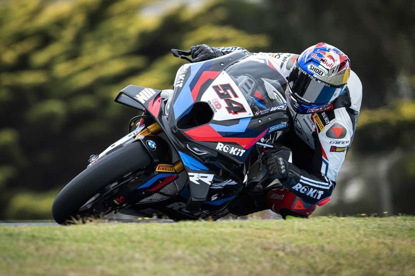 Hasil Race 1 WorldSBK Catalunya 2024: Toprak Razgatlioglu Bawa BMW Menang Hasil Race 1 WorldSBK Catalunya 2024: Toprak Razgatlioglu Bawa BMW Menang