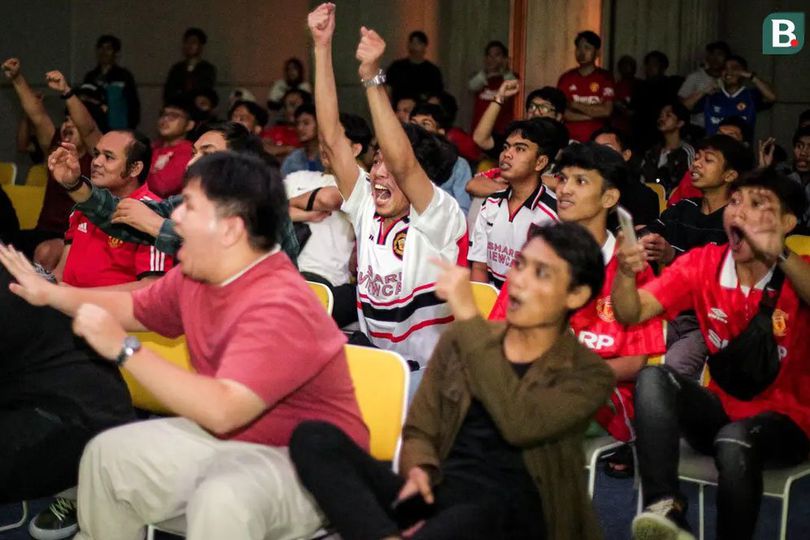 Cerita Roaring Night Derbi Manchester Bareng Fans MU: Awalnya Antusias dan Akhirnya Pahit!