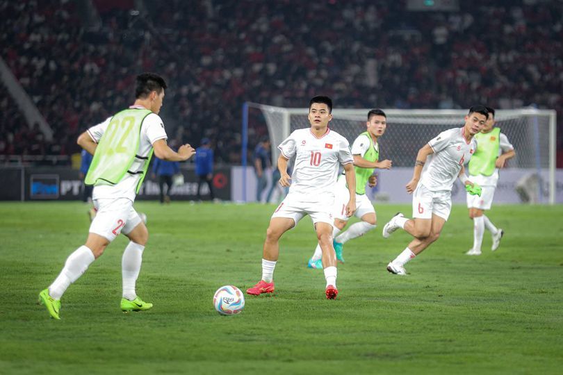 Kasihan Timnas Vietnam: Tiba di Bandara Tidak Disambut Fans, Tiket Pertandingan Sepi Peminat