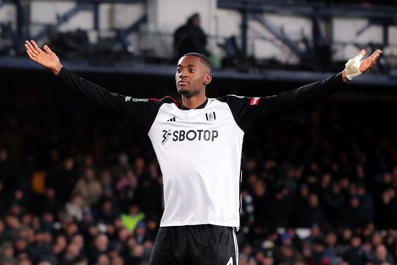 Kabar Baik Untuk Liverpool dan Man United, Tosin Adarabioyo Putuskan Cabut dari Fulham