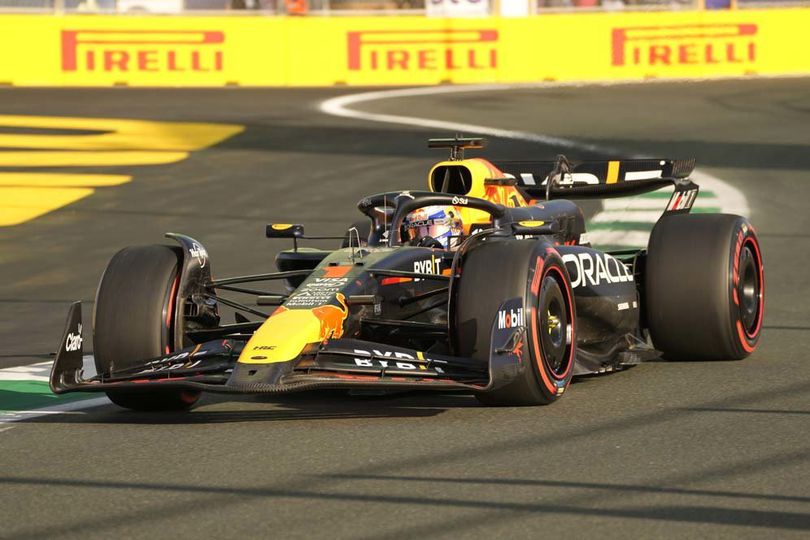 Max Verstappen Sikat Fernando Alonso demi Pimpin FP1 Formula 1 GP Arab Saudi 2024