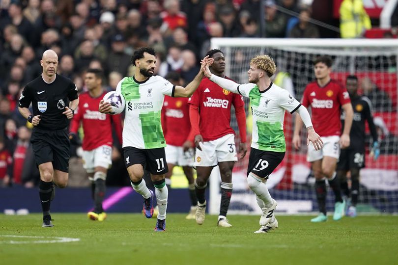 Kontroversi Penalti untuk Liverpool di Markas MU, Benarkah Harvey Elliott Cuma Diving?