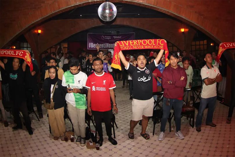 Full Semangat! Serunya Roaring Night MU vs Liverpool Dengan Chants Tanpa Henti Bigreds Regional Bekasi