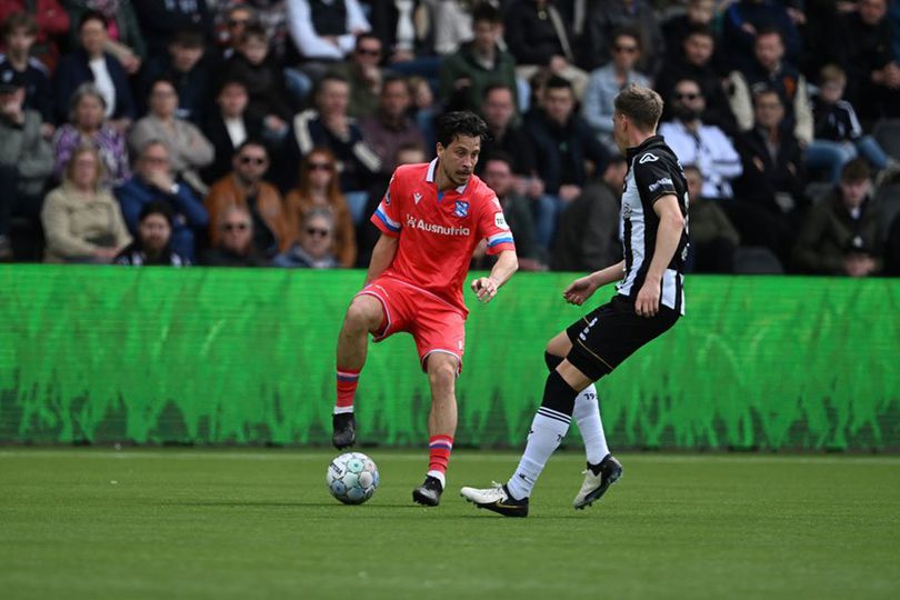 Menyala Abangku! Thom Haye Bawa Heerenveen Tundukkan Heracles dan Jadi MotM