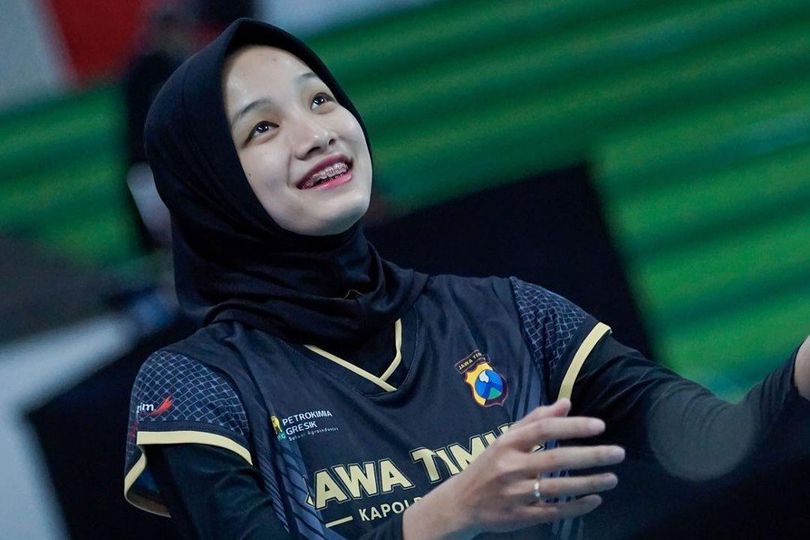 Potret Bela Sabrina, Dara Cantik Kapten Timnas Voli Putri Indonesia di AVC Challenge Cup 2024