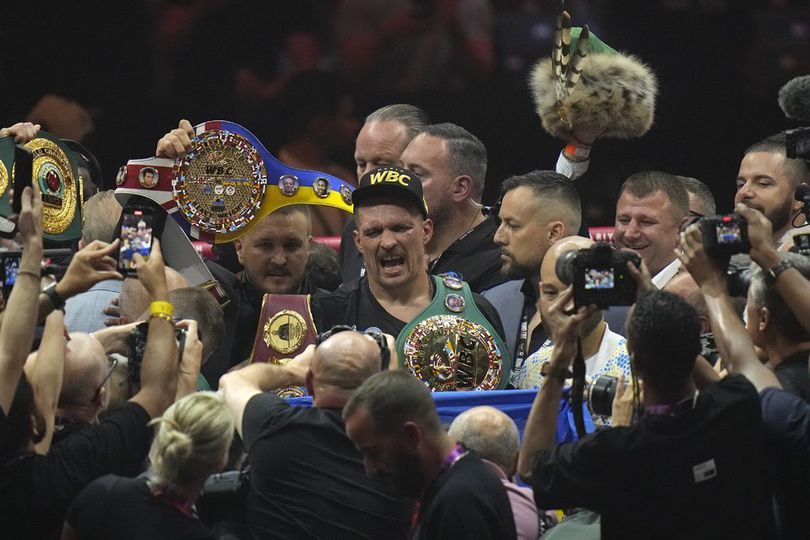 Oleksandr Usyk jadi 'Raja Tinju' Usai Kalahkan Tyson Fury