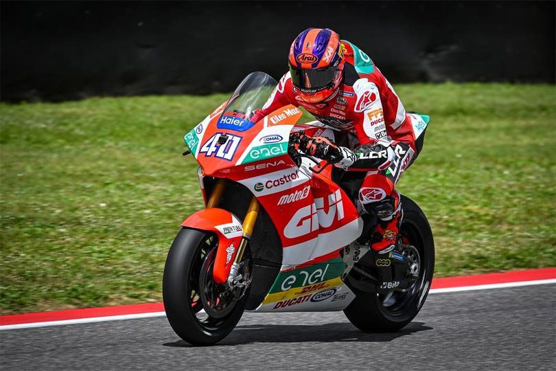 Hasil Race 2 MotoE Italia 2024: Mattia Casadei Kalahkan Alessandro Zaccone