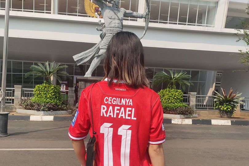 Cegilnya Rafael Struick Nonton Timnas Indonesia Vs Irak, Terpukau Kegantengan Sang Penyerang
