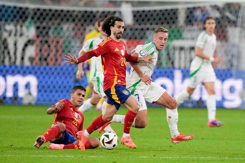 Anomali Marc Cucurella di Chelsea dan Timnas Spanyol