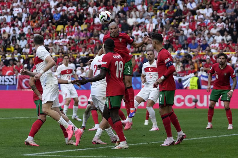 Sudah Gaek Tapi Masih Main Dengan Prima Dengan Portugal di Euro 2024, Apa Sih Rahasia Pepe?