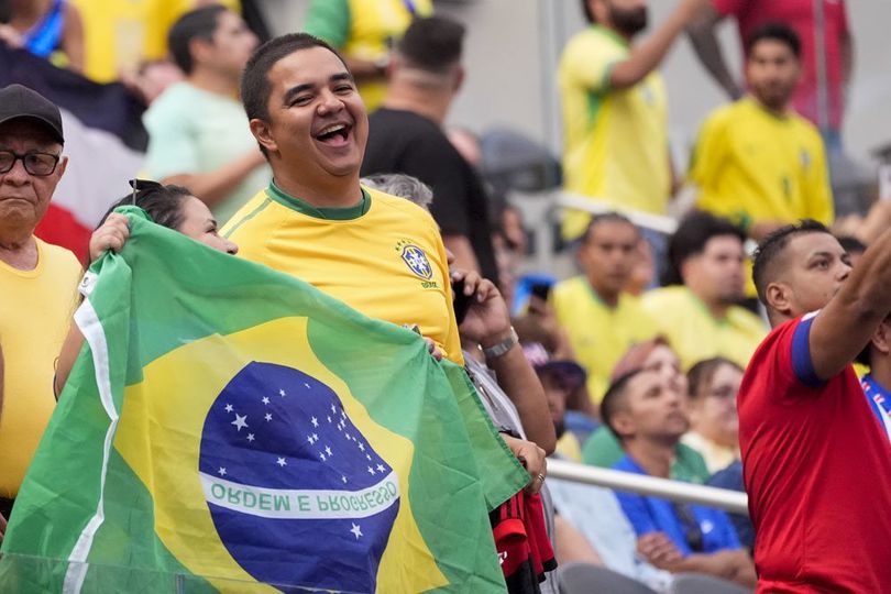 Kisah Socrates: Legenda Brasil yang Hanya Bermain 12 Menit di Inggris