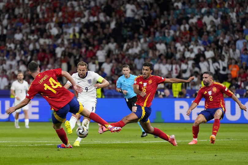 Rapor Skuad Inggris Usai dikalahkan Spanyol di Euro 2024: Harry Kane Jempol ke Bawah, Pickford Mayan lah