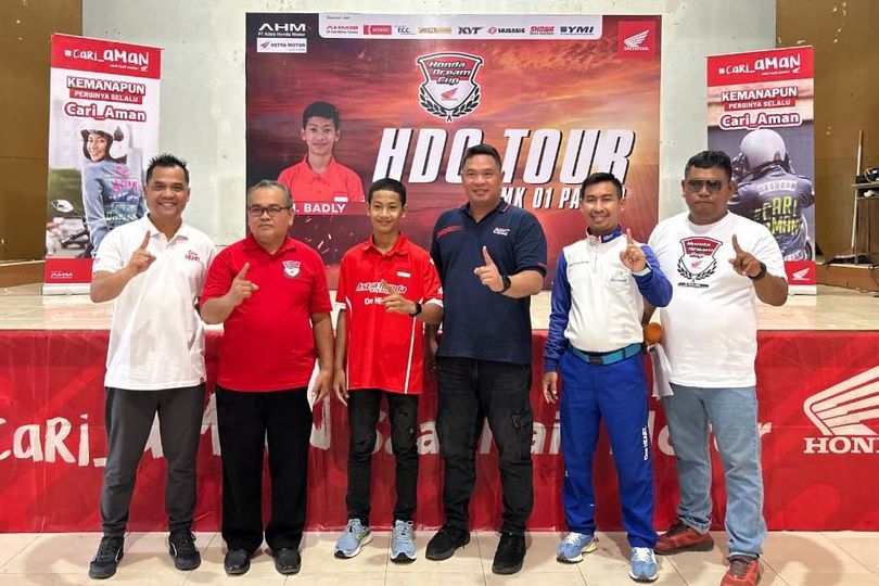 Pembalap Honda Ajak Pelajar SMKN 1 Palopo Salurkan Hobi Balap Pembalap Honda Ajak Pelajar SMKN 1 Palopo Salurkan Hobi Balap