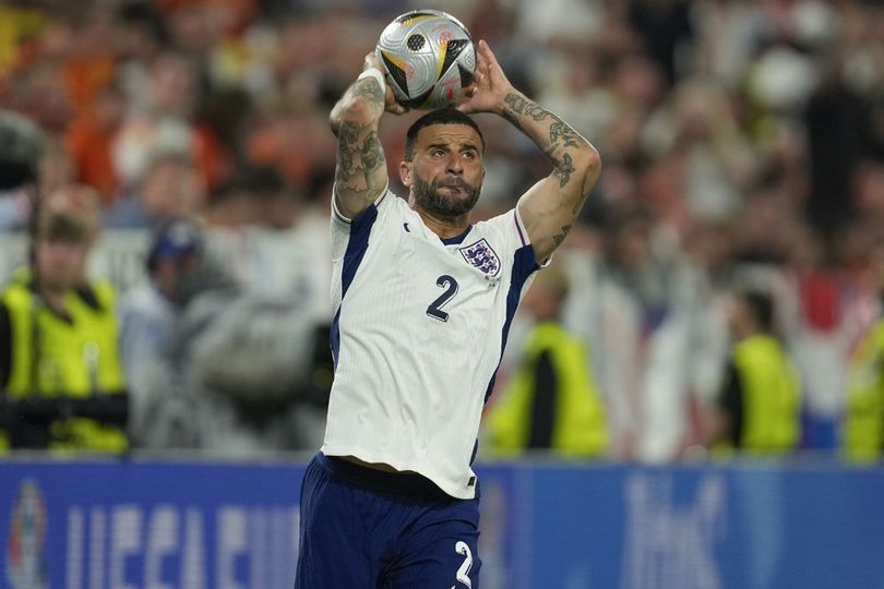 Celah di Sisi Kanan Pertahanan Inggris, Kyle Walker Buruk dalam Bertahan!