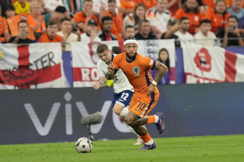Belanda Sadis, Depay Sejajar Van Persie Belanda Sadis, Depay Sejajar Van Persie