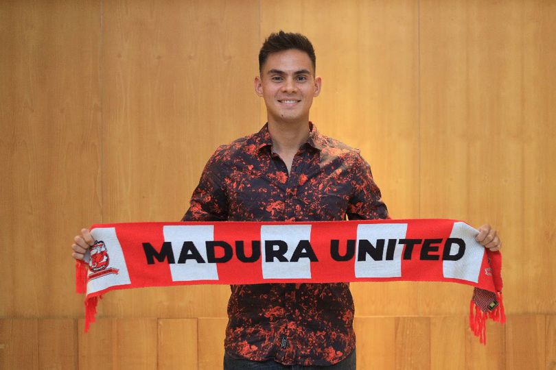 Perkuat Benteng Pertahanan, Madura United Rekrut Menantu Cristian Gonzales