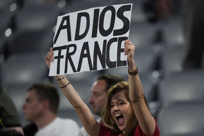 Adios, Les Bleus! Adios, Les Bleus!