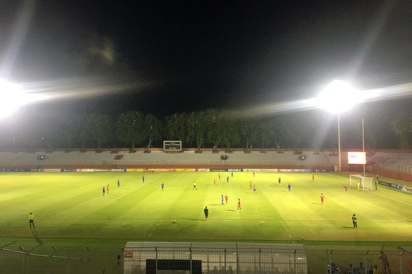 Lampu Penerangan di Gelora 10 November untuk Piala AFF U-19 2024: Sempat Dikritik, Kini Lumayan Membaik Lampu Penerangan di Gelora 10 November untuk Piala AFF U-19 2024: Sempat Dikritik, Kini Lumayan Membaik