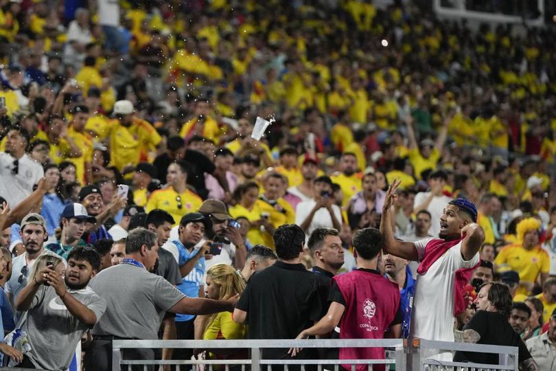 Ini Penyebab Darwin Nunez dan Para Pemain Uruguay Adu Jotos dengan Suporter Kolombia