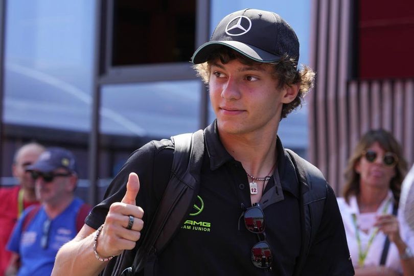 Kimi Antonelli Resmi Gantikan Lewis Hamilton di Mercedes pada Formula 1 2025