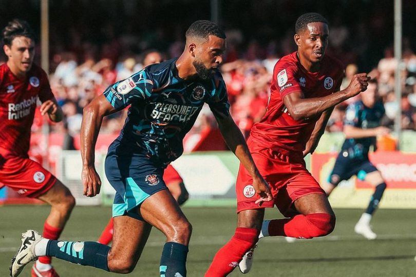 Elkan Baggot Duduk di Bangku Cadangan, Blackpool Kalah dari Crawley Town Elkan Baggot Duduk di Bangku Cadangan, Blackpool Kalah dari Crawley Town