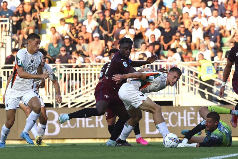 Head to Head dan Statistik: AC Milan vs Venezia - Serie A Head to Head dan Statistik: AC Milan vs Venezia - Serie A
