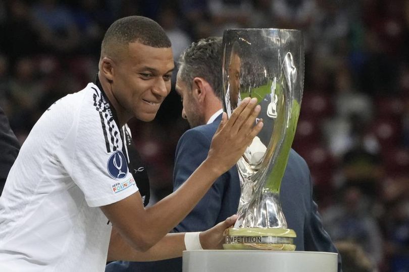 Pengakuan Jujur Bellingham Main Bareng Mbappe: Luar Biasa Tapi Agak Sulit