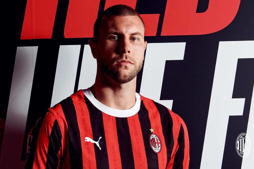 Profil Strahinja Pavlovic, Palang Pintu Baru AC Milan