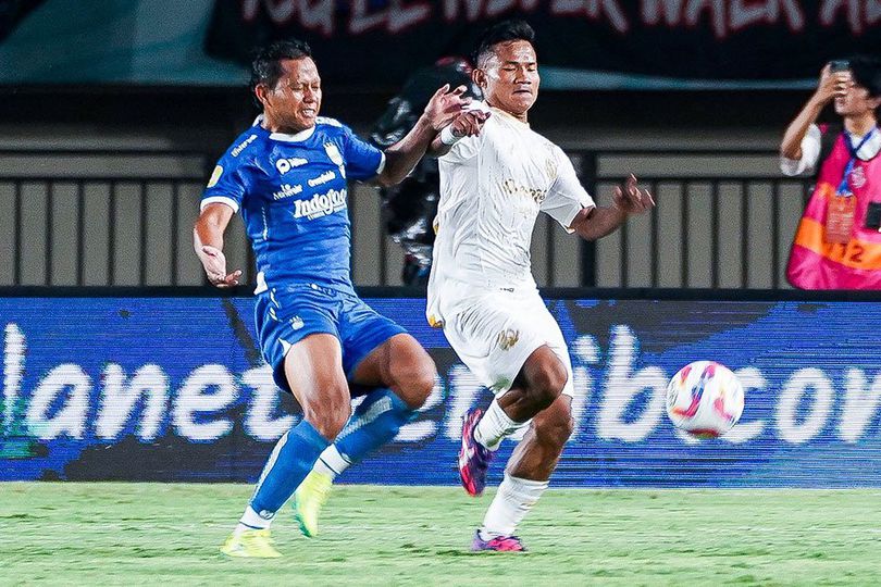 Hasil BRI Liga 1 2024/25: Gol Dalberto Dibalas Gol Dimas Drajad, Persib Tahan Imbang Arema