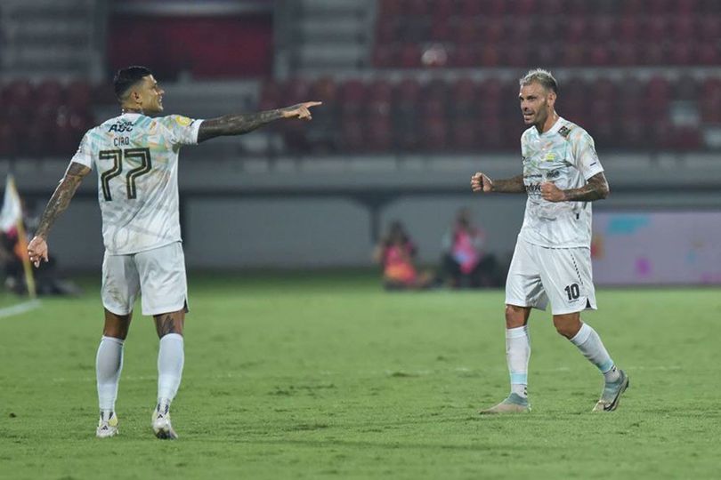 Bojan Hodak Singgung PT LIB dan Erick Thohir karena Persib Main 6 Kali dalam 22 Hari, Minta Perubahan Jadwal, tapi Ditolak Bojan Hodak Singgung PT LIB dan Erick Thohir karena Persib Main 6 Kali dalam 22 Hari, Minta Perubahan Jadwal, tapi Ditolak