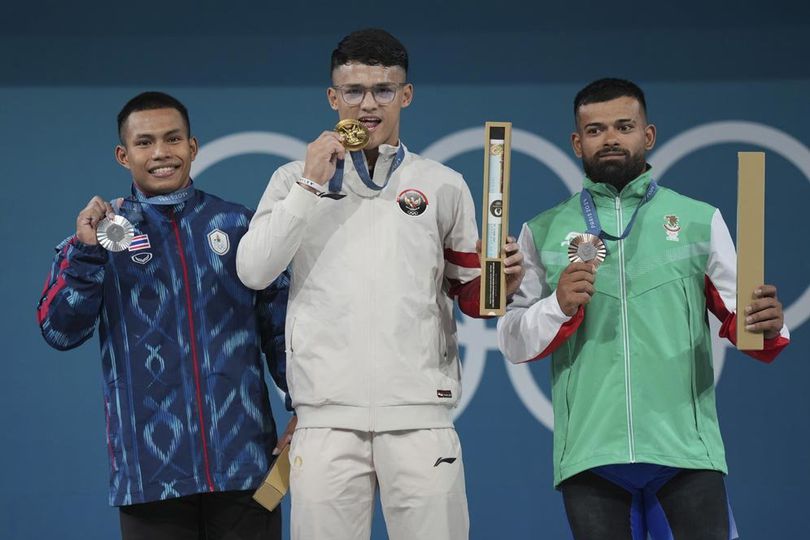 Pesan Bijak Sang Ayah Usai Rizki Juniansyah Sabet Emas Olimpiade Paris 2024: Tetaplah Membumi