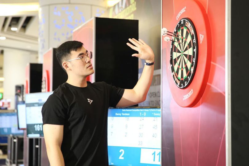 Perjalanan Sunny Kings Handoko dari Basket ke Darts