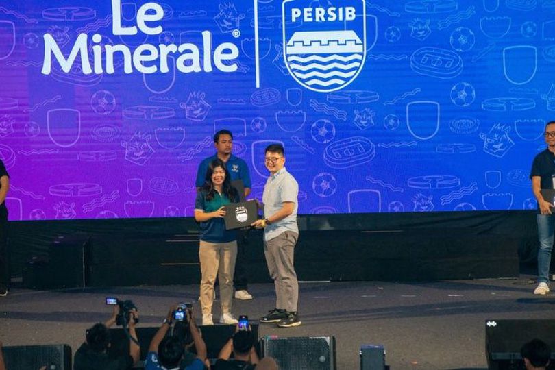Persib Bandung Tunjuk Le Minerale Jadi Air Mineral Resmi Klub Guna Arungi Musim 2024/2025