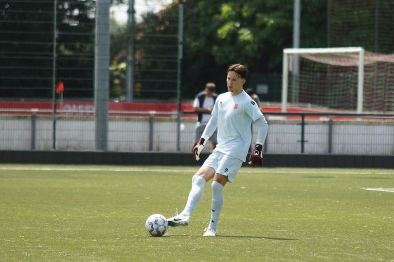 Sosok Yaell Samson: Alternatif Kiper untuk Timnas Indonesia di Tengah Polemik Maarten Paes