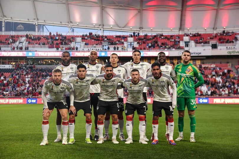 Hasil Real Salt Lake vs FC Dallas: Kalah 2-3, Maarten Paes Kebobolan dari Tengah Lapangan