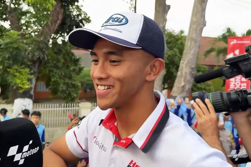 Mario Aji Sebut Para Rider MotoGP Masih Syok Lihat Kehebohan Fans Indonesia di Mandalika Mario Aji Sebut Para Rider MotoGP Masih Syok Lihat Kehebohan Fans Indonesia di Mandalika