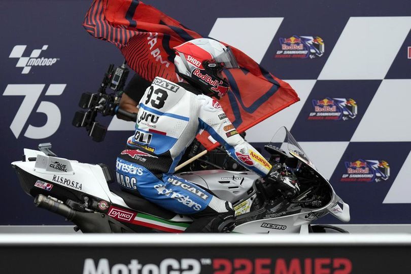 Marc Marquez Santai Diteriaki Fans Italia, Apresiasi Gestur Sportif Pecco Bagnaia