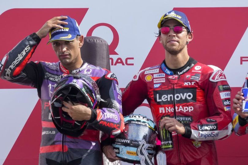 Video: Manuver Kontroversial Enea Bastianini Saat Salip Jorge Martin di MotoGP Emilia Romagna 2024 Video: Manuver Kontroversial Enea Bastianini Saat Salip Jorge Martin di MotoGP Emilia Romagna 2024