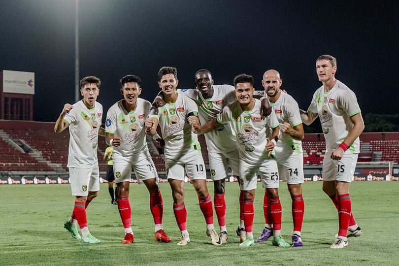 Hasil BRI Liga 1: Malik Risaldi Bawa Persebaya Comeback Lawan Persis Hasil BRI Liga 1: Malik Risaldi Bawa Persebaya Comeback Lawan Persis