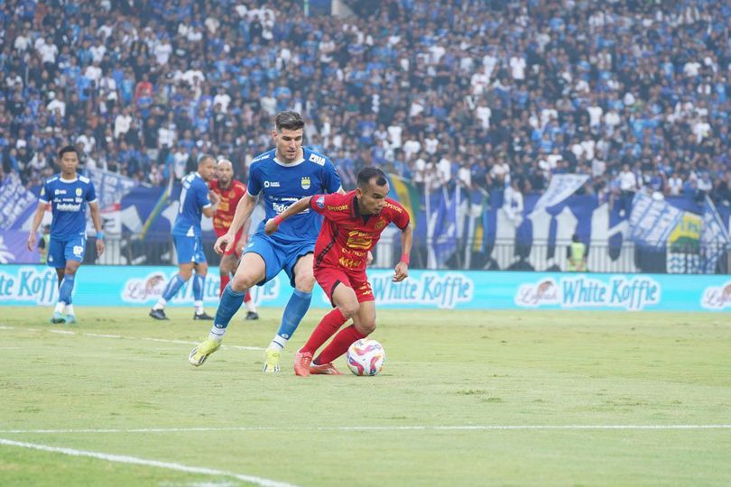 Pesan Menyentuh Nick Kuipers Pada Bobotoh & Persib Bandung Pesan Menyentuh Nick Kuipers Pada Bobotoh & Persib Bandung