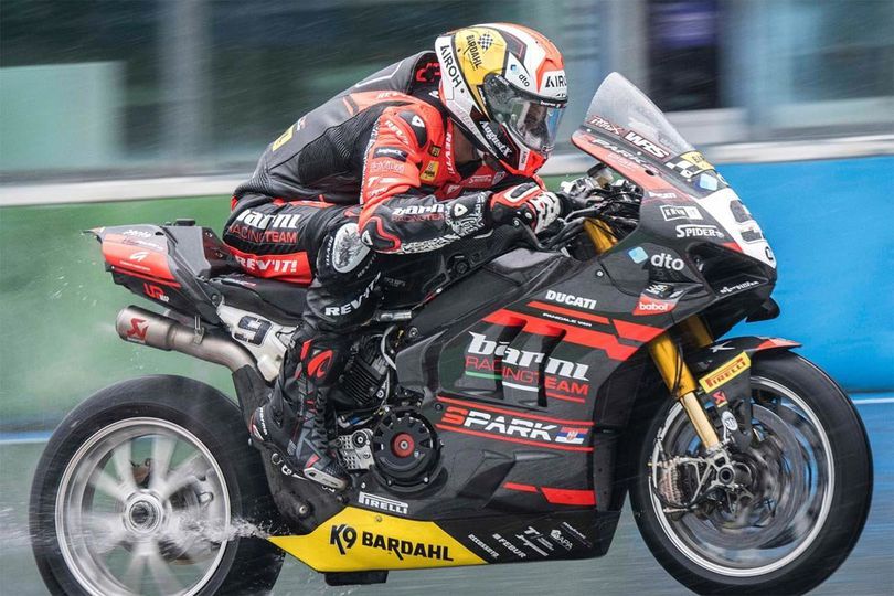 Hasil Race 2 WorldSBK Italia 2024: Hattrick, Danilo Petrucci Sapu Bersih Kemenangan di Cremona