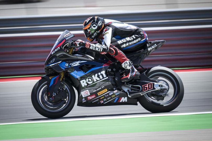 Hasil Race 1 WorldSBK Prancis 2024: 10 Rider Gagal Finis, Michael van der Mark Bawa BMW Menang