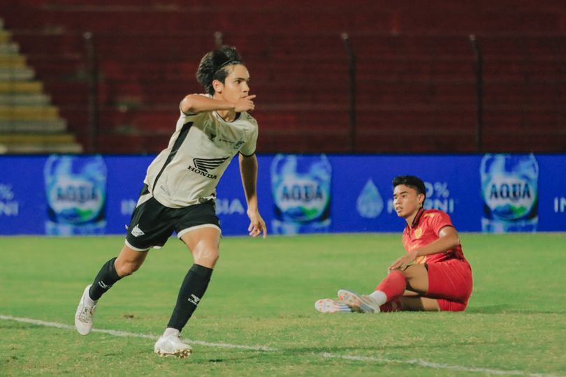 Kisah Victor Dethan Tembus Seribu Menit di BRI Liga 1 2024/2025 Kisah Victor Dethan Tembus Seribu Menit di BRI Liga 1 2024/2025
