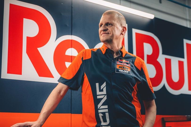 Aki Ajo, Manajer Baru KTM di MotoGP yang Pernah 'Asuh' Marc Marquez sampai Pedro Acosta Aki Ajo, Manajer Baru KTM di MotoGP yang Pernah 'Asuh' Marc Marquez sampai Pedro Acosta